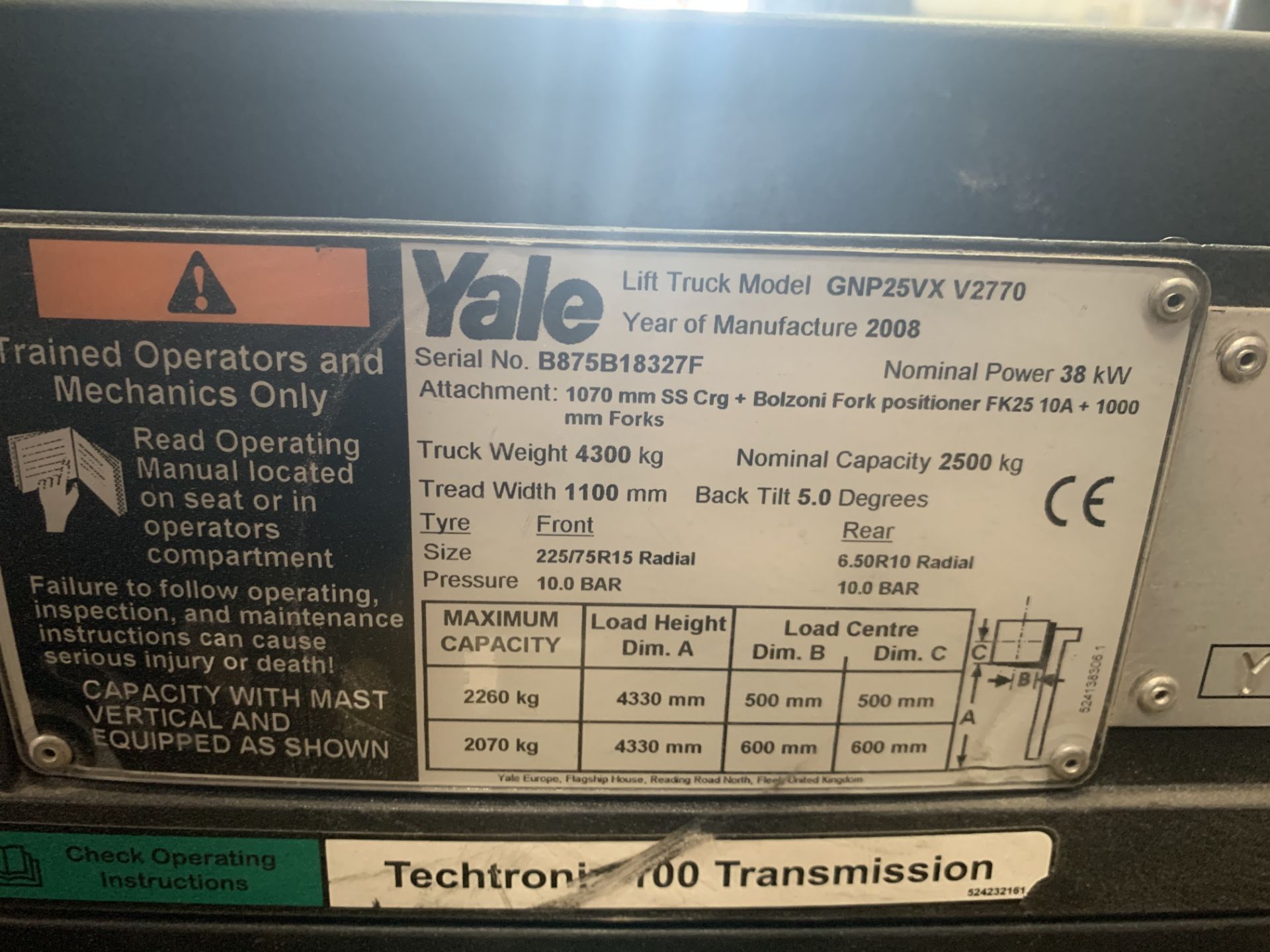 Yale Model GNP25VX Gas Fork Lift Truck 3,408 hrs use spec details as per plate photo - Image 9 of 13