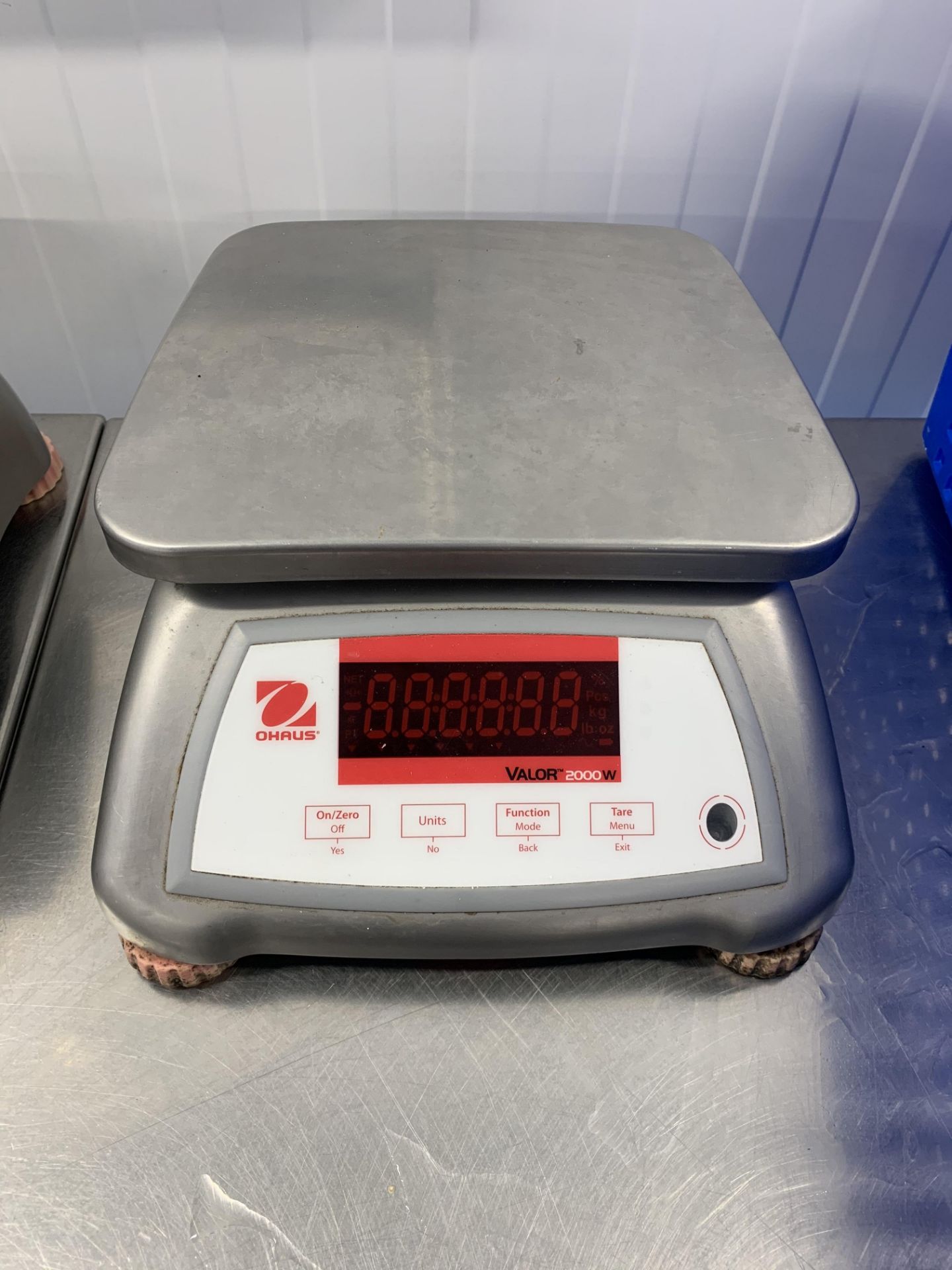 Ohaus Valor 2000W 6kg desktop scale