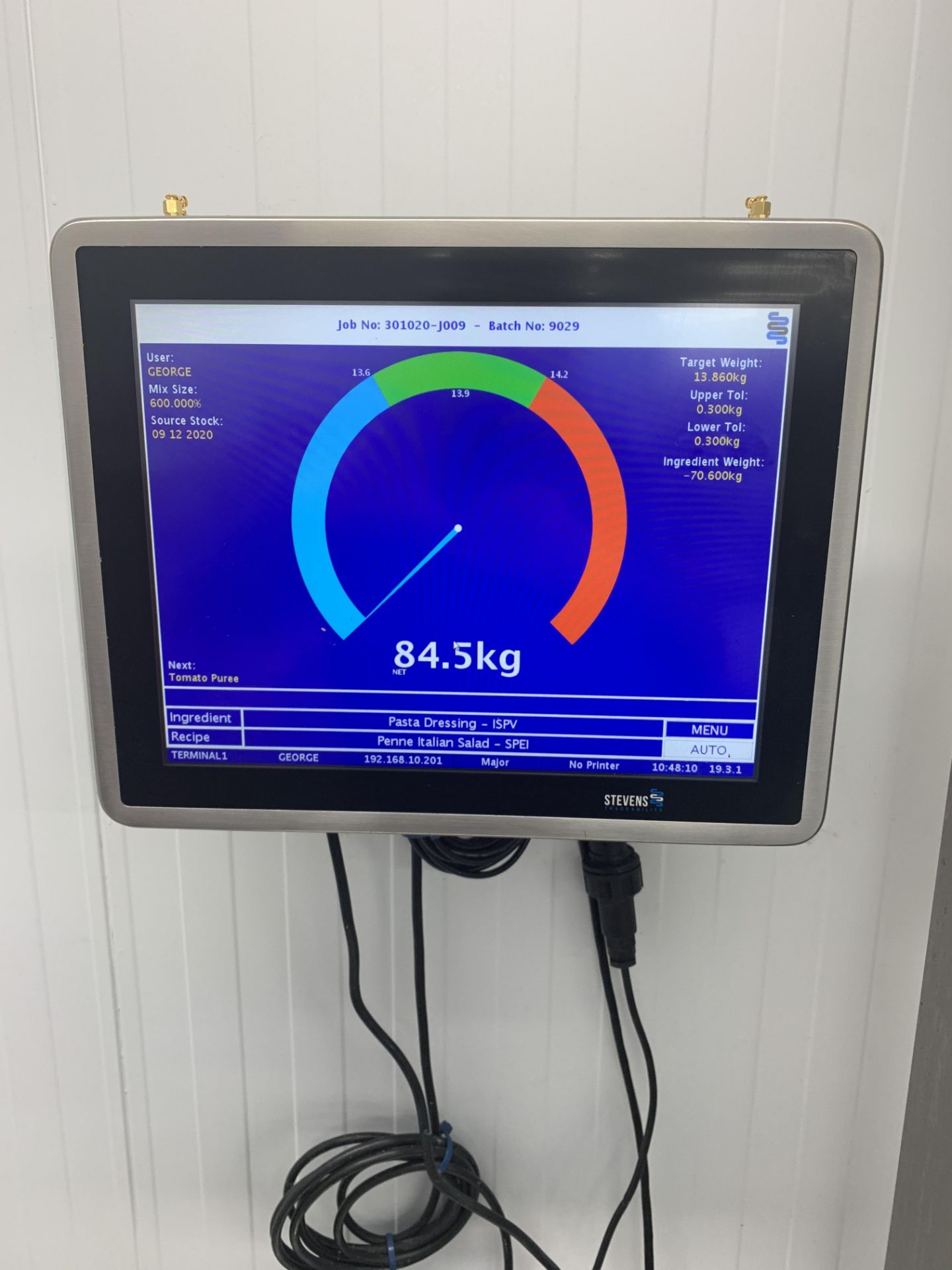 Stevens digital display weighing system drive in platform 800 x 110 mm capacity and table top scale - Image 2 of 4