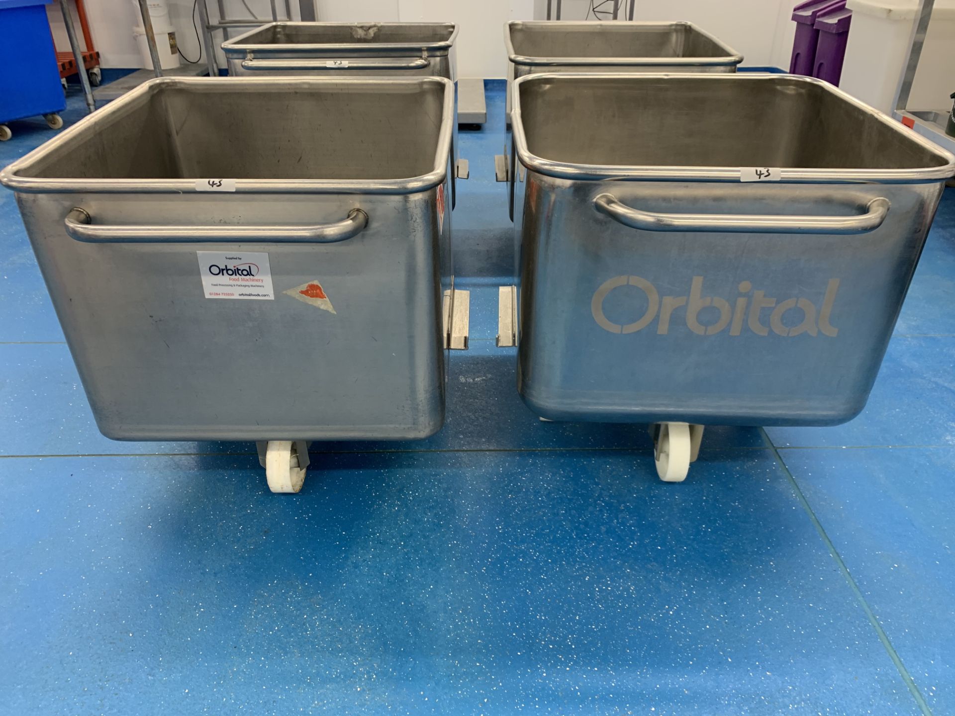 4 x Orbital stainless steel Tote Bins 670 x 670 x 50 mm - Image 2 of 5