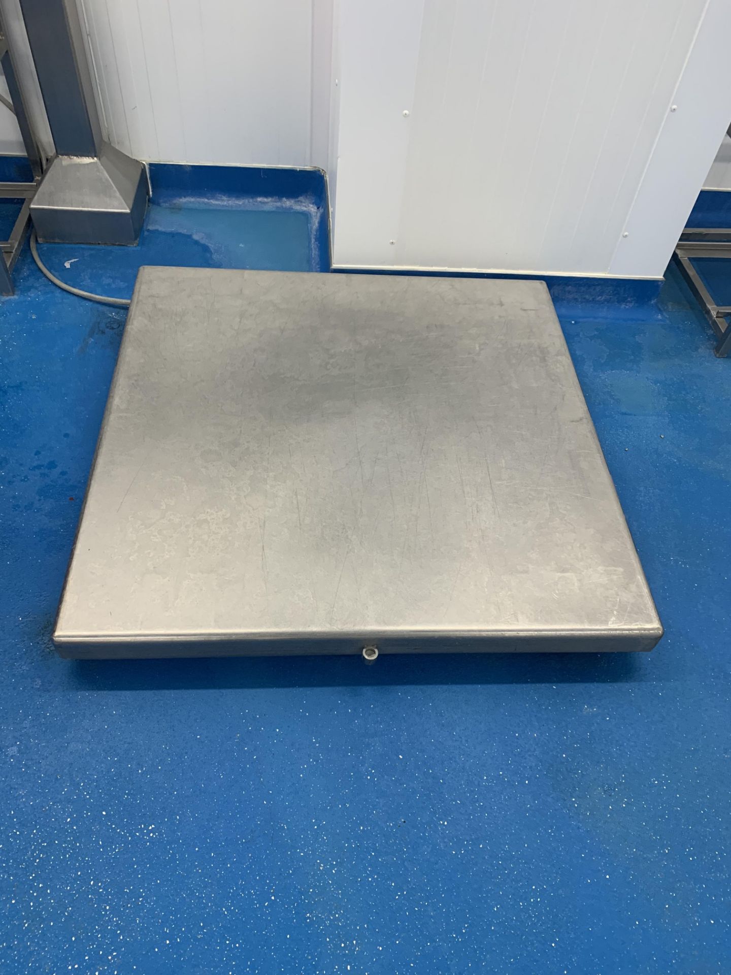 Stevens digital display weighing system floor platform scales, table top scale - Image 2 of 3