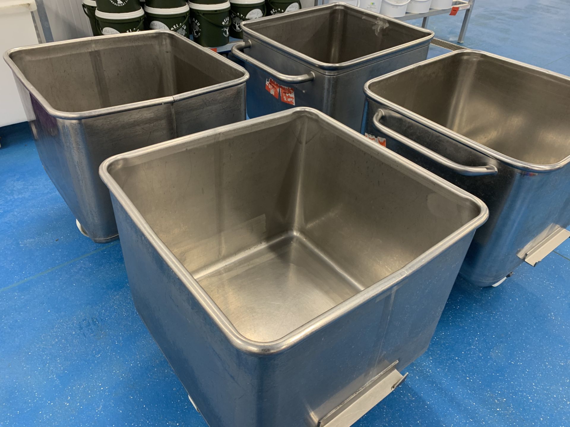 4 x Orbital stainless steel Tote Bins 670 x 670 x 50 mm - Image 3 of 4