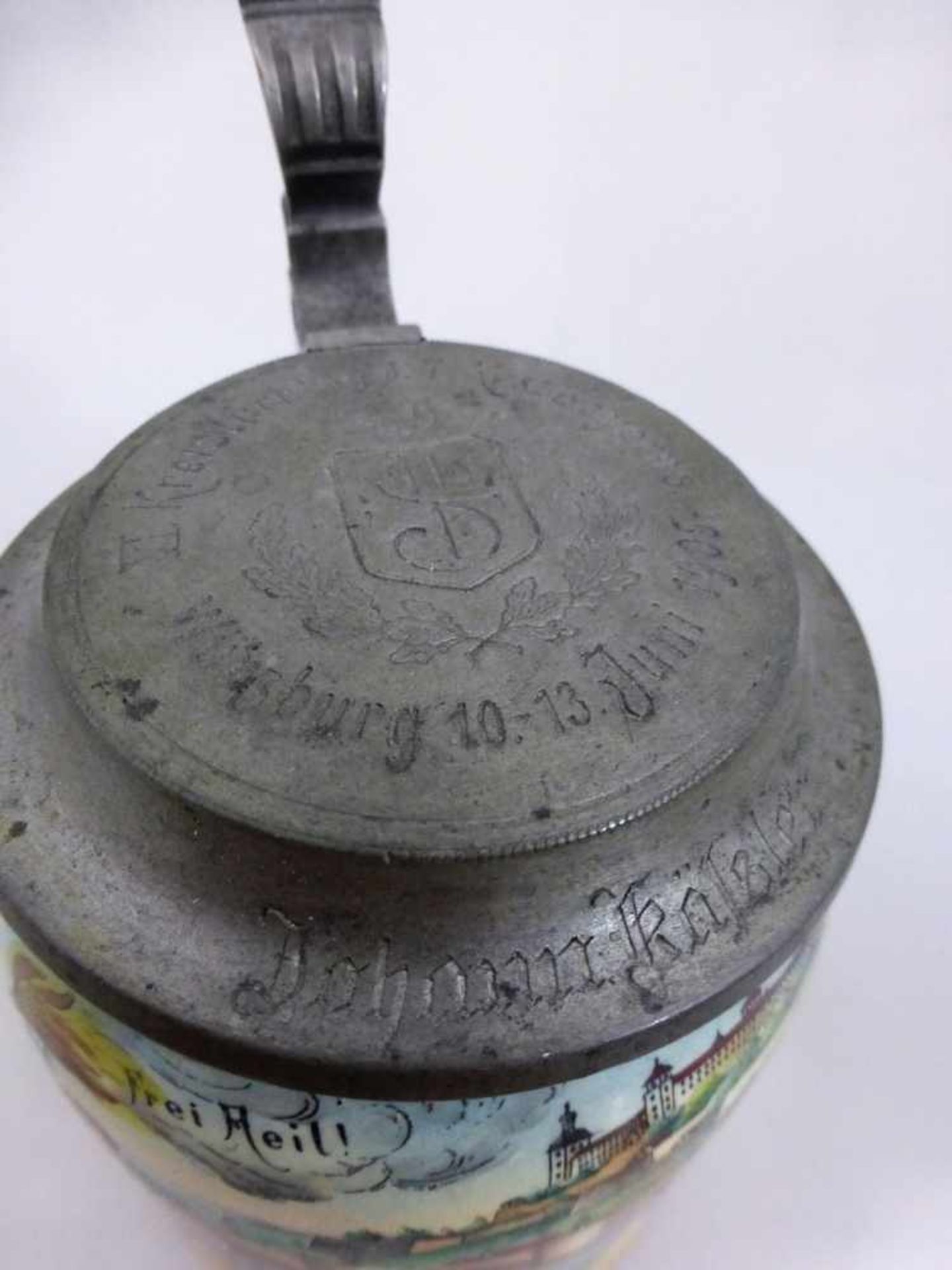 Bierkrug - VI. Kreisturntag Würzburg 1905, gravierter Zinndeckel, 0,5l., min. gechipt,< - Bild 2 aus 2