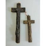 2 Reliquienkreuze um 1800, Holz, geschnitztes Dekor mit Christus-Korpus u.