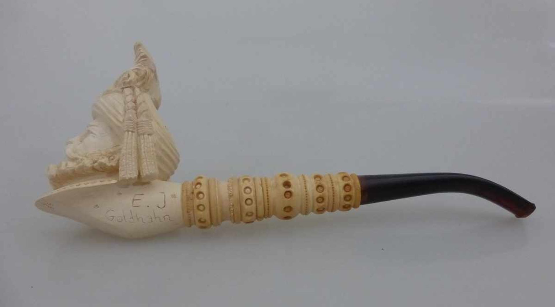 Meerschaumpfeife, geschnitzter Pfeifenkopf in Form eines bärtigen Orientalen mit Turban,<
