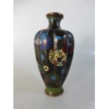 China 1.H.20.Jh., Cloisonne Vase, polychromes Blumendekor, h. 15,5cm