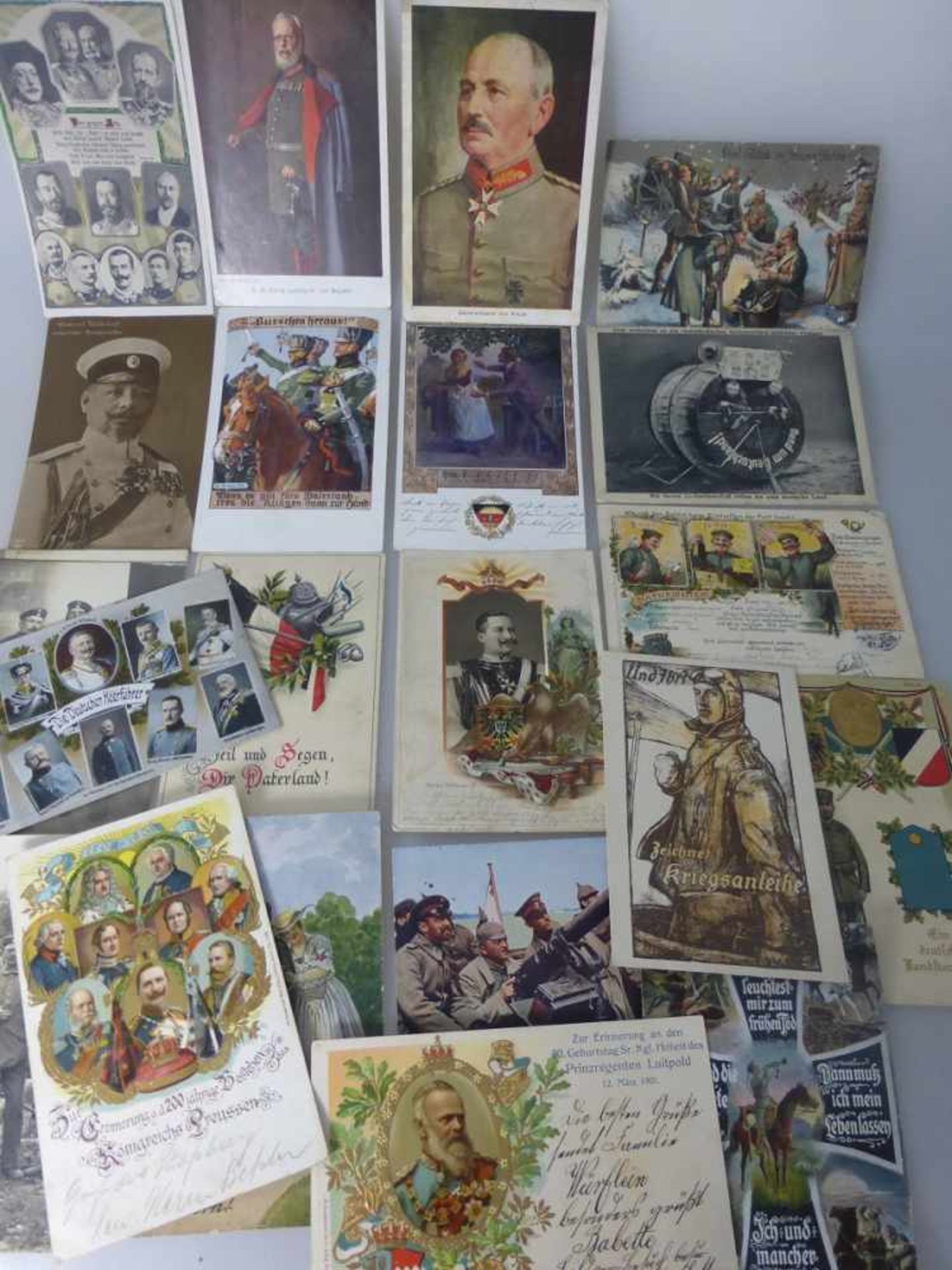 Konvolut Postkarten, meist I. WK, darunter Prägelithos, Patriotika, 50 Stück, bitte<b