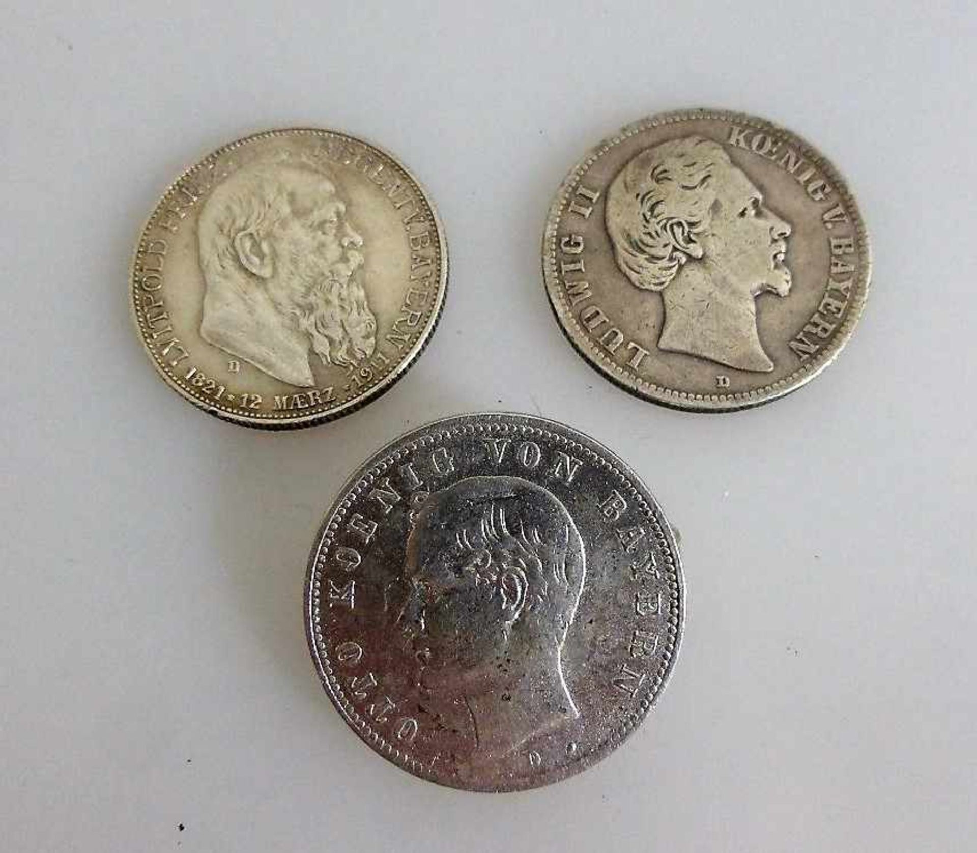 Kaiserreich Bayern, 3 Silbermünzen, 2 Mark 1876D (Jaeger 41), 2 Mark 1911D (J48), 2 Mark<