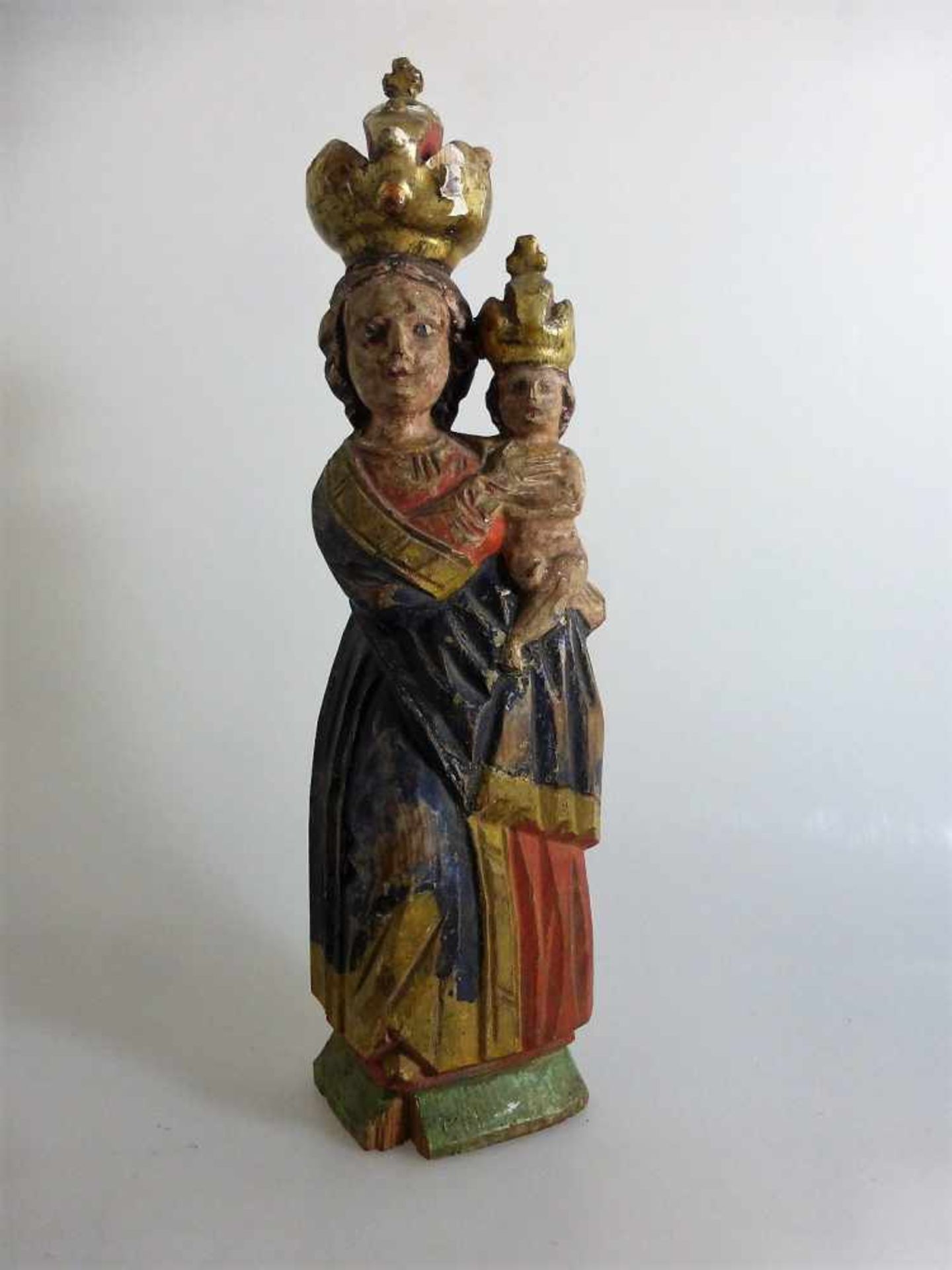 Holzskulptur, bekrönte Madonna mit Jesukind, sogenannte Holzscheidmadonna, 1.H.19.Jh.,<