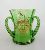 Vase mit Henkeln, Gräflich Schaffgotsche Josephinenhütte, um 1900, Vase aus hellgrünem