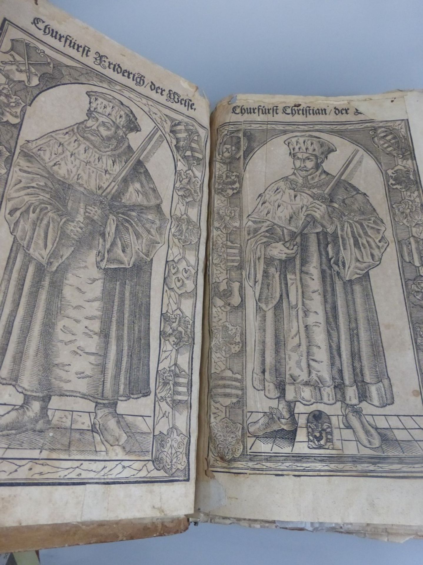 Religion - Luther Bibel, Wittenberg Lorenz Seuberlich 1610, geprägter Ledereinband, Seiten - Bild 3 aus 20