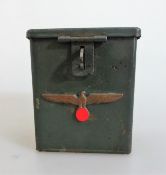 Blechspardose, sog. 3.Reich, Spardose mit aufgelegten Reichsadler mit Swastika, 10cm x 8cm