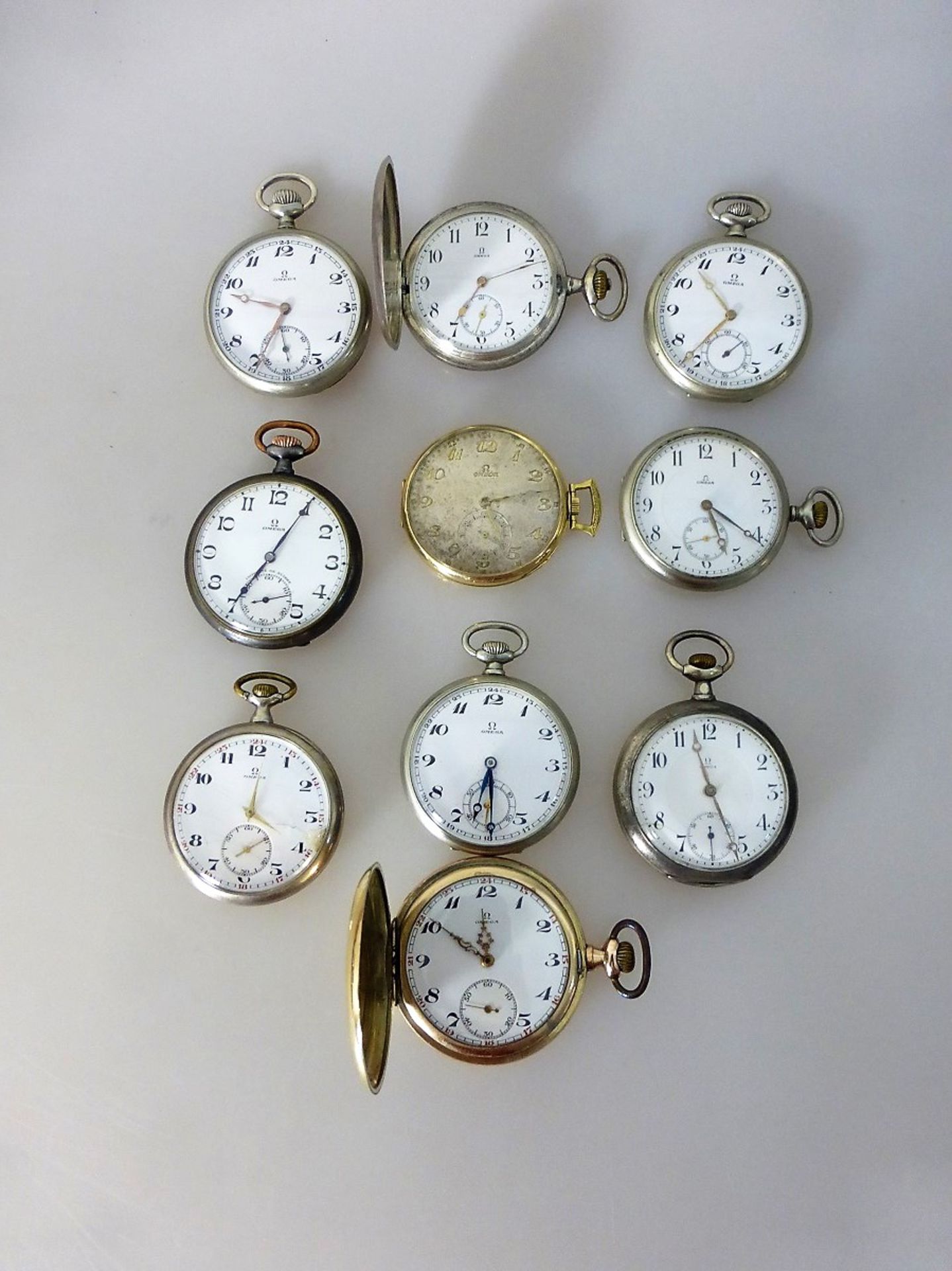Sammlung von 10 Omega Taschenuhren, 1.H.20.Jh., 2 Taschenuhren vergoldet, 8 Silber / - Image 2 of 2