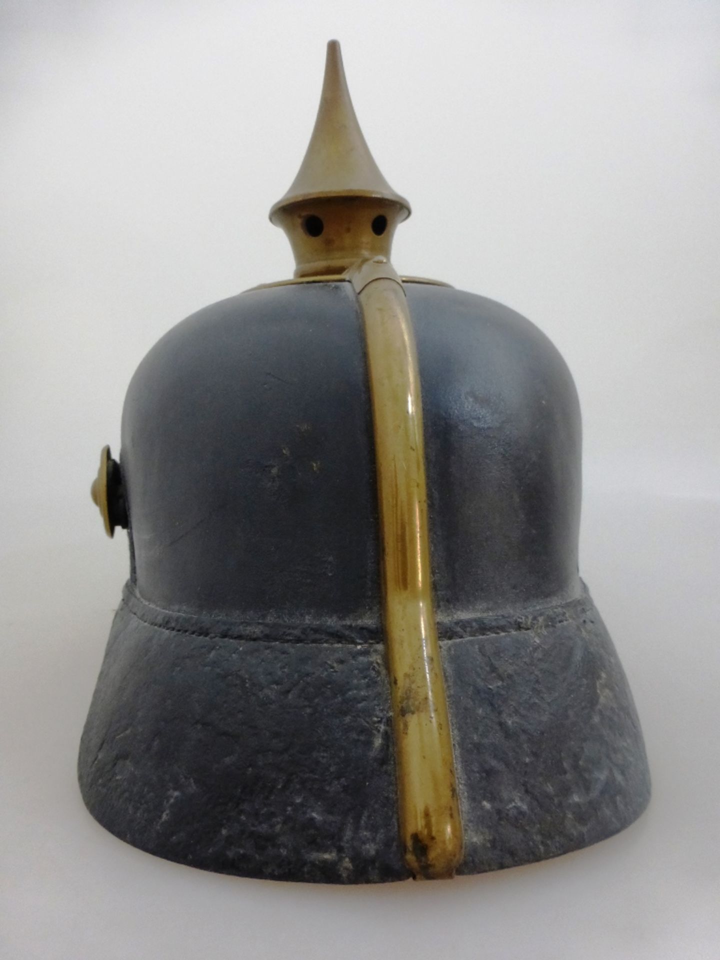 Kaiserreich - Pickelhaube, schwarze Lederglocke, Kopfbeschlag Scheibe und Spitze, - Bild 3 aus 5