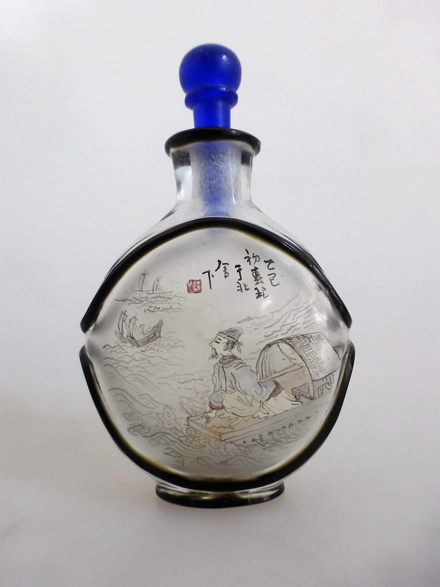 Snuffbottle, China, 19.Jh., farbloses Glas mit Innenmalerei, Landschaft und Fischer,