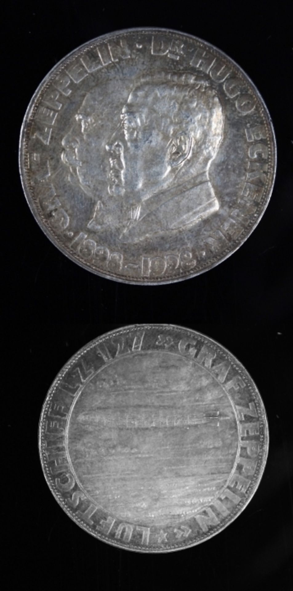 Zeppelin-Medaille Preussische Staatsmünze, 900 Silber, " Luftschiff LZ 127 Graf Zeppelin ", Vs: Graf