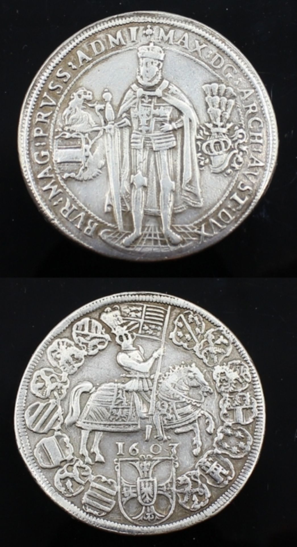 Silbermünze Thaler von 1603, Maximilian, Vs: Standbild in Rüstung, Rs: Als Reiter mit Standarte, d.=