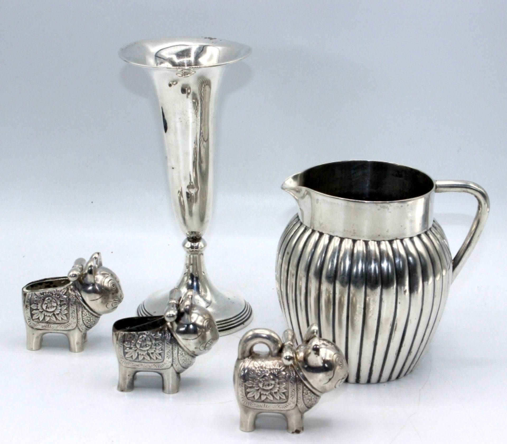 Lot Silber 1.Silberne Gewürzbehälter im japanischen Stil "Katzen", Silber gest. 950 Sterling,