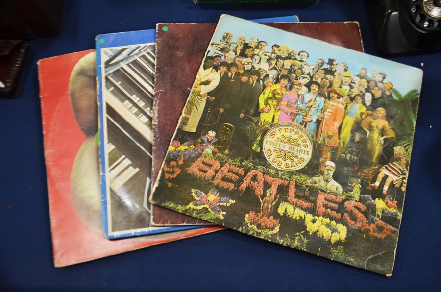 Assorted LP's, Beatles and Rolling Stones. Sgt Pe