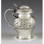 Charles Edwards, London 1900, a Victorian silver mustard pot, inverse baluster form, embossed and et
