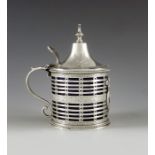 John Marshall Spink, London 1900, a Victorian silver mustard pot, Neoclassical cylinder form, reticu