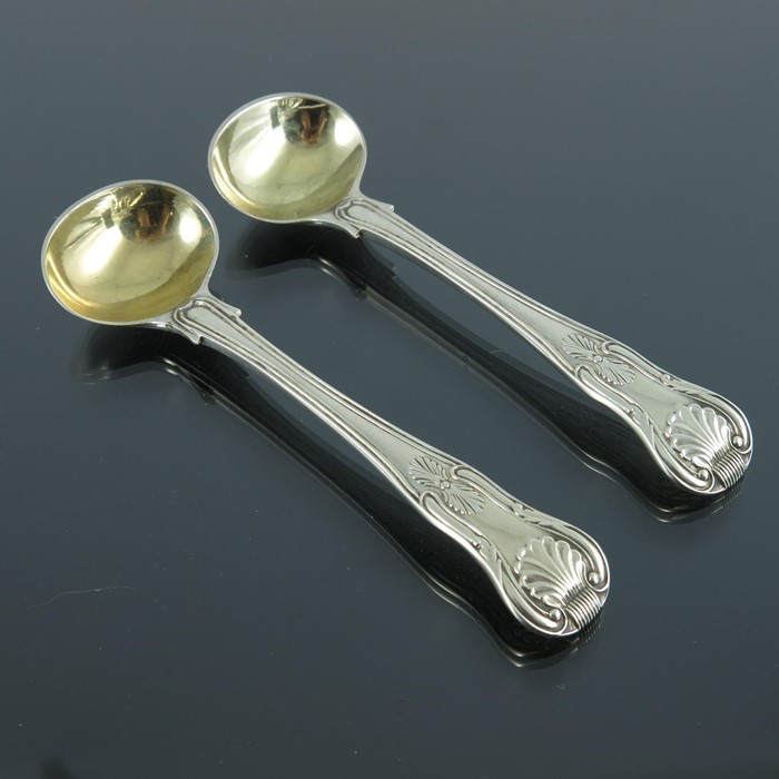 A pair of George III silver salt spoons, William Bateman