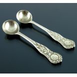 A matched pair of Victorian Scottish silver salt spoons, Robert Gray & Son