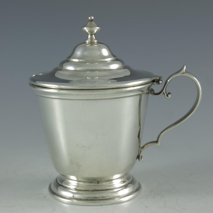 Gorham, Rhode Island, circa 1910, an American silver mustard pot, footed conical beaker form, double - Image 3 of 7