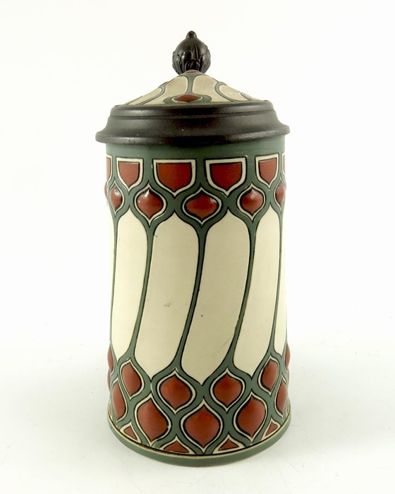 Mettlach, Villeroy and Boch, a half litre stein, incised Jugendstil design - Image 3 of 6