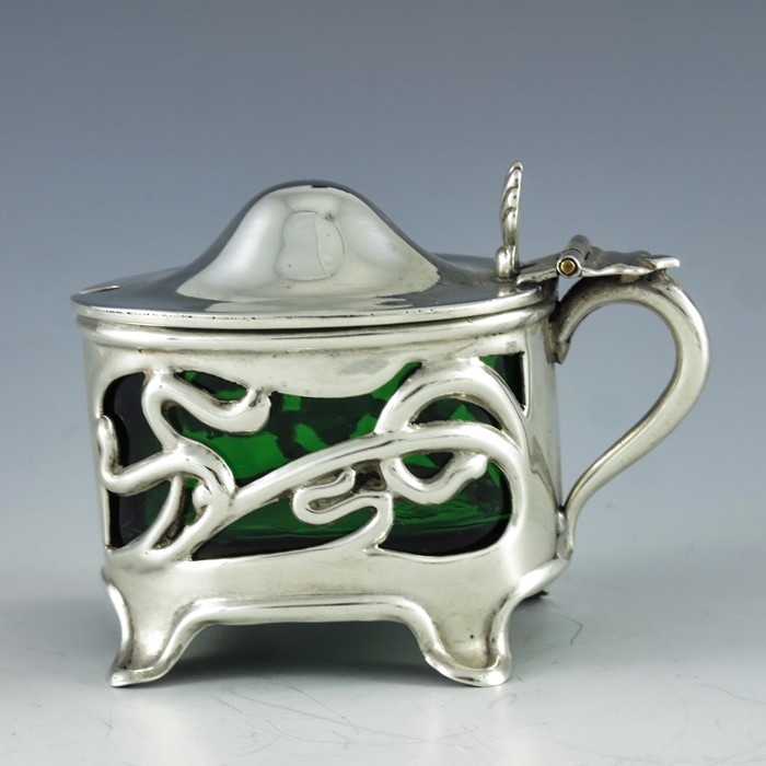 William Devenport, Birmingham 1905, an Arts and Crafts silver mustard pot, oval cylinder form, retic - Image 4 of 8
