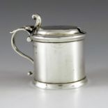 Robert Pringle and Sons, London 1933, a George V silver mustard pot, cylindrical form, acanthus S sc