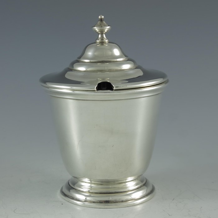 Gorham, Rhode Island, circa 1910, an American silver mustard pot, footed conical beaker form, double - Image 2 of 7
