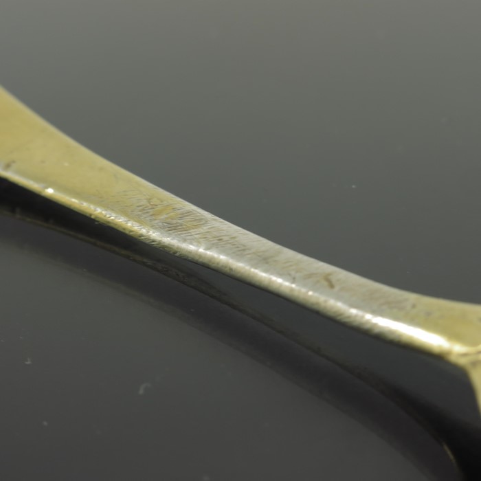 A George II silver gilt picture front teaspoon, London circa 1740 - Image 2 of 3