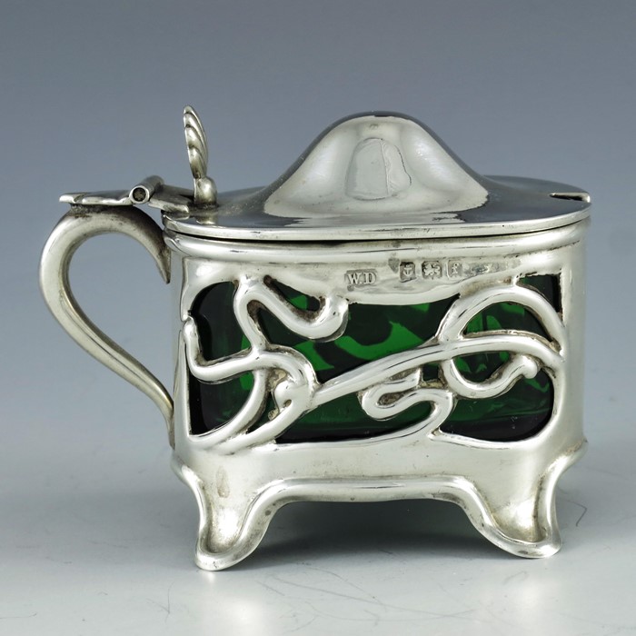 William Devenport, Birmingham 1905, an Arts and Crafts silver mustard pot, oval cylinder form, retic - Image 2 of 8