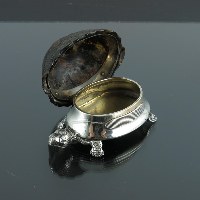 A Victorian novelty silver and tortoiseshell table vesta case - Image 3 of 8