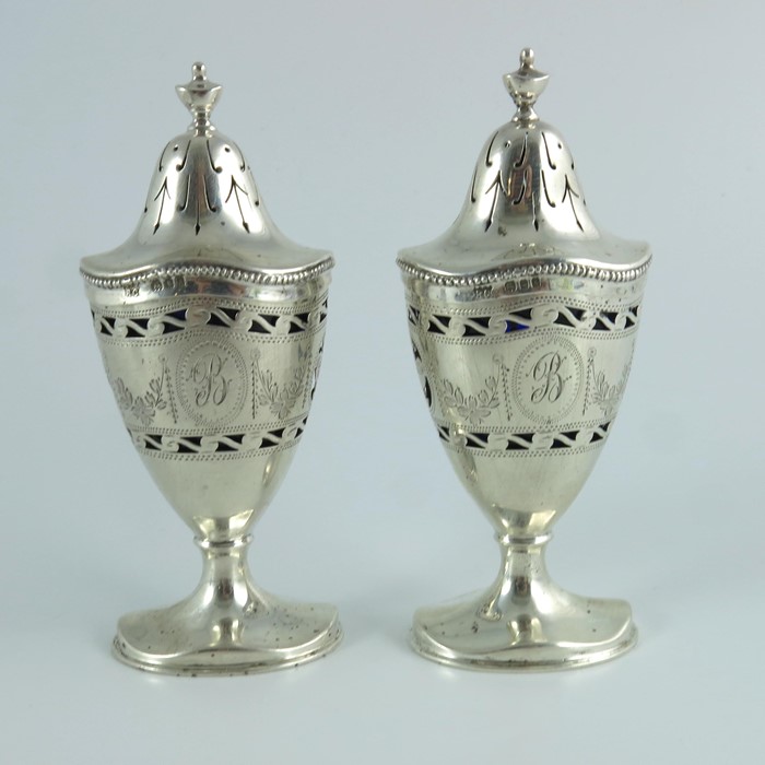 A George V silver double cruet, William Comyns - Image 2 of 4