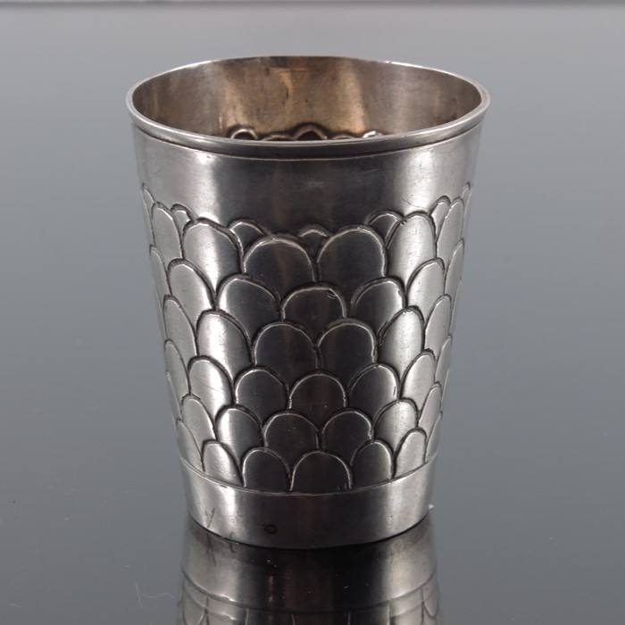 An 18th century German silver beaker, Nuremberg - Image 3 of 6