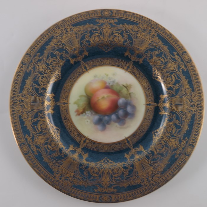 R Sebright for Royal Worcester, a fruit painted part dessert service - Image 11 of 15