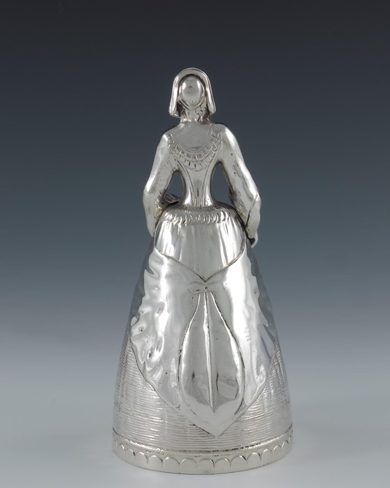 An Edwardian novelty silver bell, R Hodd and Son, London 1905 - Image 2 of 6