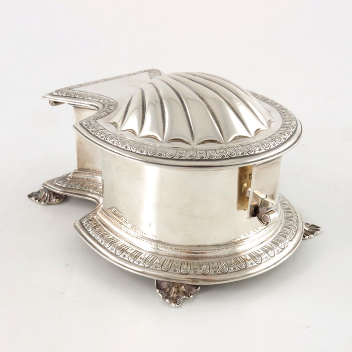 An Edwardian silver ink casket, Carrington and Co. - Image 2 of 5