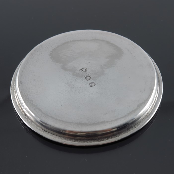 A George III Irish silver counter tray or glass coaster - Image 2 of 3