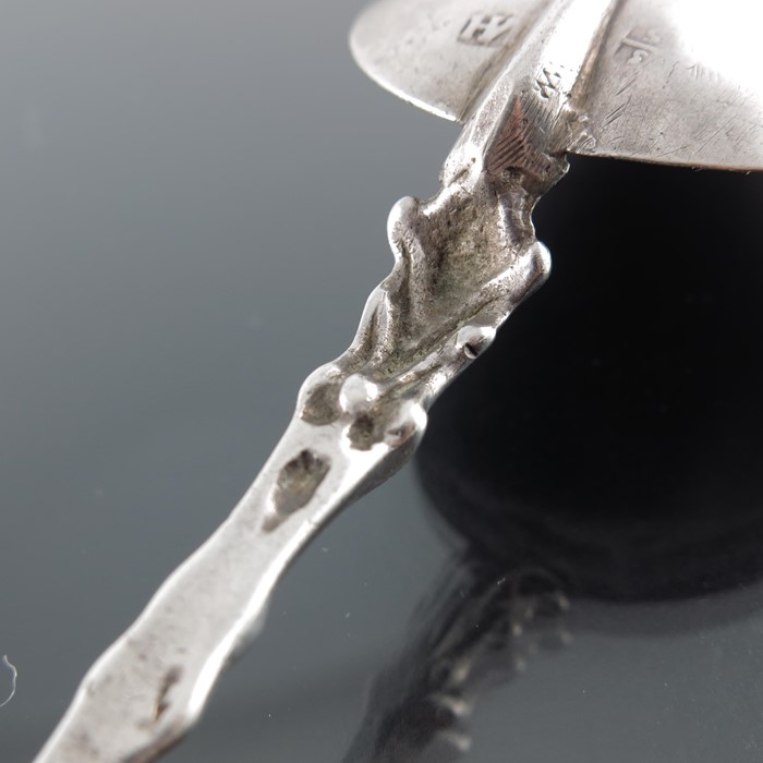 A 17th century Dutch silver auricular style spoon, Arent Hammink, Groningen 1676 - Image 8 of 8