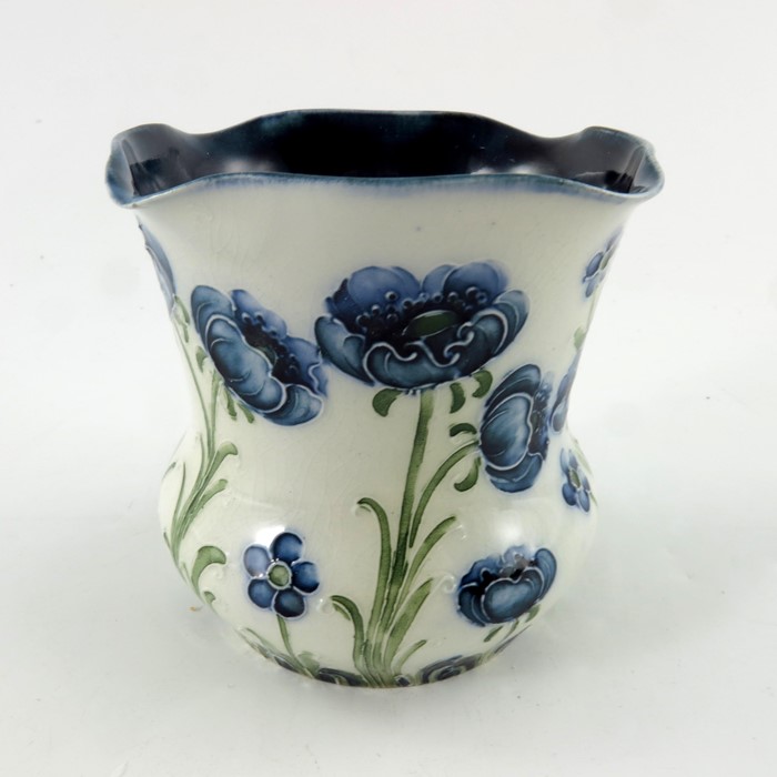 William Moorcroft for James MacIntyre, a Florian Ware Poppy vase - Image 4 of 6