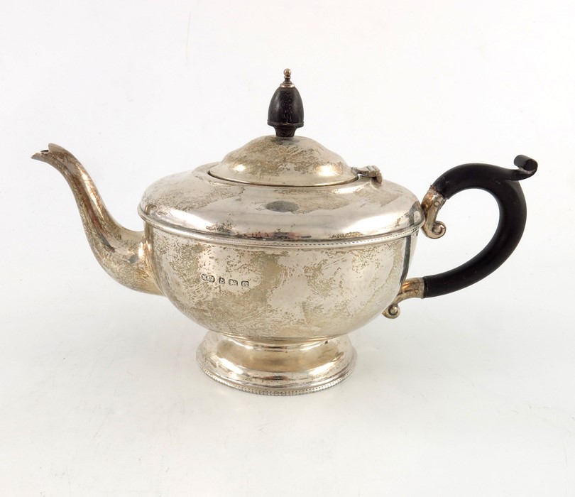 A George V silver three piece tea set, - Image 2 of 4