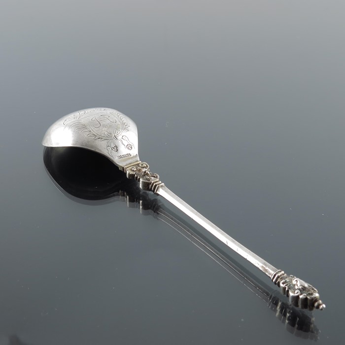 A 17th century Dutch silver spoon, circa 1625 - Bild 3 aus 5