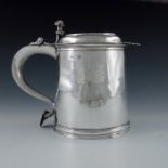 A William and Mary silver lidded tankard, Alice Noyes, London 1693