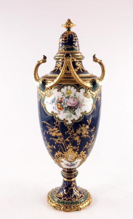 A large Royal Crown Derby pedestal vase - Image 4 of 22