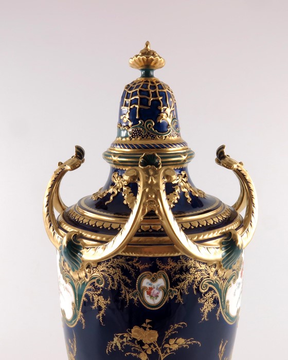 A large Royal Crown Derby pedestal vase - Image 7 of 22