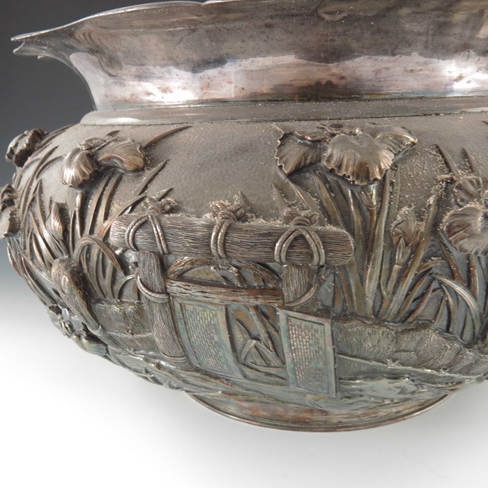 A monumental Japanese silver bowl, Meiji, circa 1880 - Image 14 of 17
