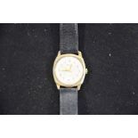 A 9 carat gold Avis gents wristwatch